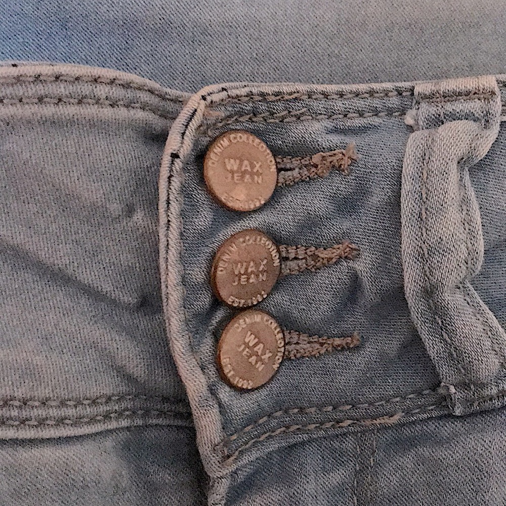 Jeans - Picture 3 of 4